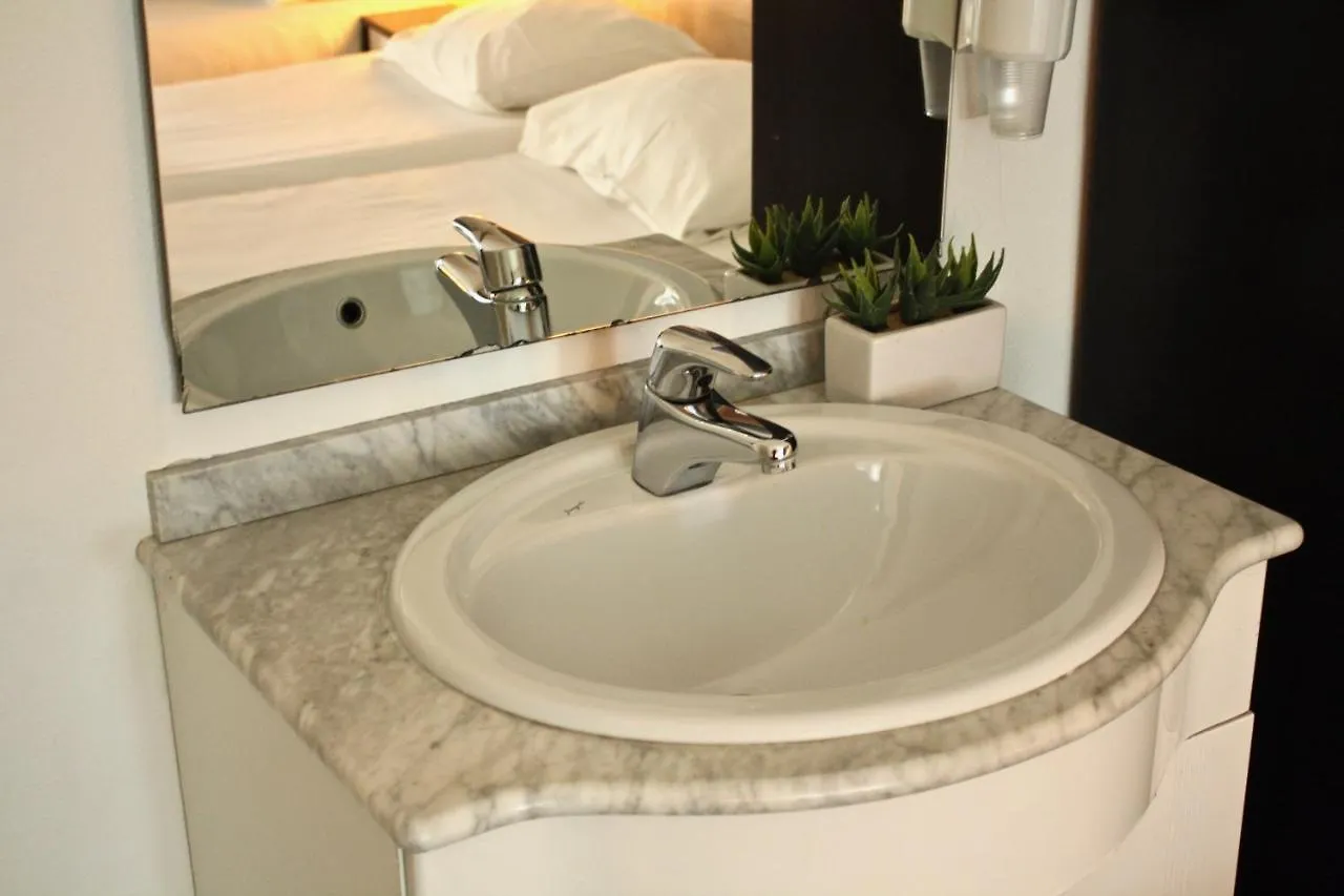 Hotel Benno Eindhoven 2*,  Niederlande